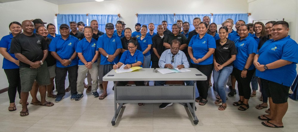 The Palau International Coral Reef Center and The Nature Conservancy formalize their close partnership with the signing of an MOU